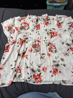 Rose & Olive White Floral Pintuck Ruffle Blouse